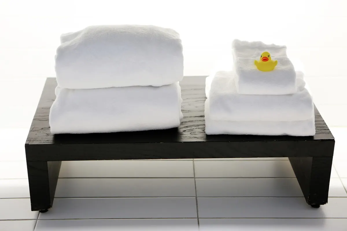 Small Bathroom, Big Linen: A Space-Saving Storage Guide